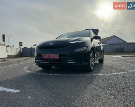 Черный Хендай Kona, объемом двигателя 0 л и пробегом 61 тыс. км за 18100 $, фото 3 на Automoto.ua