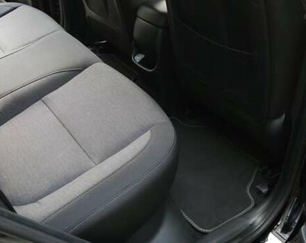 Черный Хендай Kona, объемом двигателя 0 л и пробегом 141 тыс. км за 18350 $, фото 16 на Automoto.ua