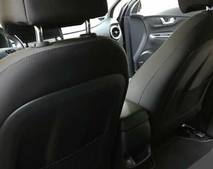 Черный Хендай Kona, объемом двигателя 0 л и пробегом 141 тыс. км за 18350 $, фото 17 на Automoto.ua