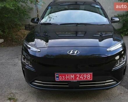 Черный Хендай Kona, объемом двигателя 0 л и пробегом 141 тыс. км за 18350 $, фото 2 на Automoto.ua