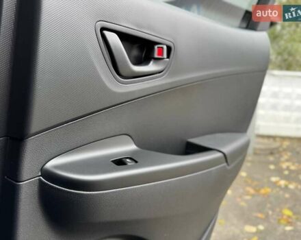 Черный Хендай Kona, объемом двигателя 2 л и пробегом 37 тыс. км за 16900 $, фото 23 на Automoto.ua