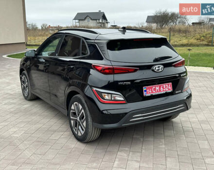 Черный Хендай Kona, объемом двигателя 0 л и пробегом 64 тыс. км за 17500 $, фото 1 на Automoto.ua
