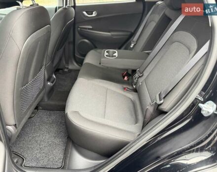 Черный Хендай Kona, объемом двигателя 0 л и пробегом 94 тыс. км за 19450 $, фото 15 на Automoto.ua