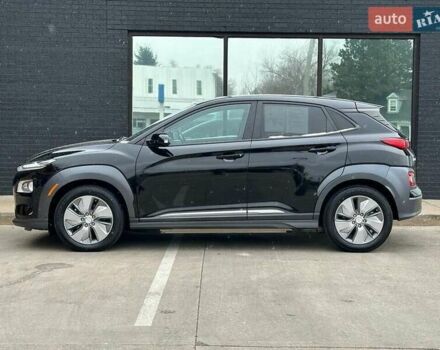 Черный Хендай Kona, объемом двигателя 0 л и пробегом 56 тыс. км за 8200 $, фото 4 на Automoto.ua