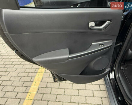 Черный Хендай Kona, объемом двигателя 0 л и пробегом 156 тыс. км за 19800 $, фото 32 на Automoto.ua