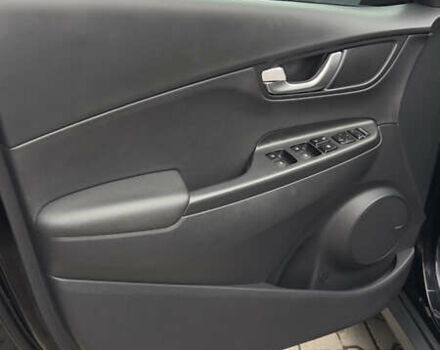 Черный Хендай Kona, объемом двигателя 0 л и пробегом 134 тыс. км за 20999 $, фото 37 на Automoto.ua