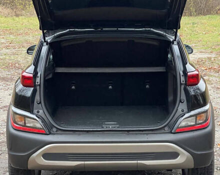 Черный Хендай Kona, объемом двигателя 2 л и пробегом 85 тыс. км за 19000 $, фото 30 на Automoto.ua