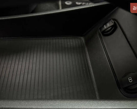 Черный Хендай Kona, объемом двигателя 0 л и пробегом 134 тыс. км за 20999 $, фото 46 на Automoto.ua