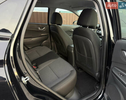 Чорний Хендай Kona, об'ємом двигуна 0 л та пробігом 16 тис. км за 18000 $, фото 20 на Automoto.ua