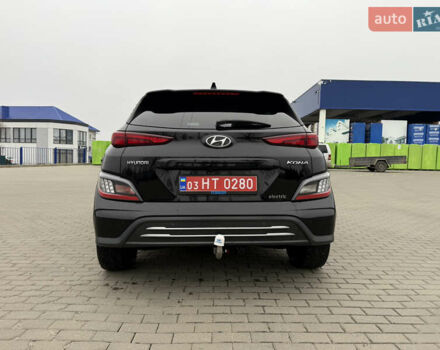 Черный Хендай Kona, объемом двигателя 0 л и пробегом 74 тыс. км за 20900 $, фото 4 на Automoto.ua