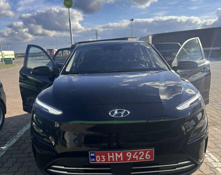 Черный Хендай Kona, объемом двигателя 0 л и пробегом 42 тыс. км за 18500 $, фото 6 на Automoto.ua