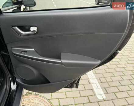 Черный Хендай Kona, объемом двигателя 0 л и пробегом 156 тыс. км за 19800 $, фото 47 на Automoto.ua