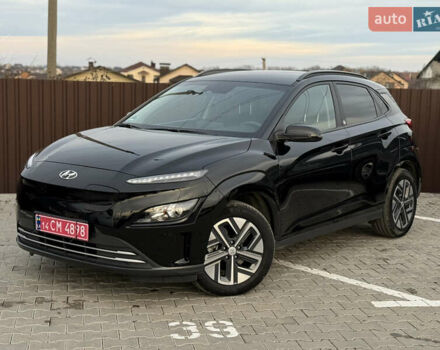 Чорний Хендай Kona, об'ємом двигуна 0 л та пробігом 16 тис. км за 18000 $, фото 2 на Automoto.ua