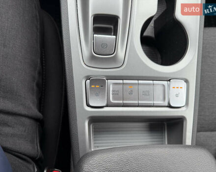 Черный Хендай Kona, объемом двигателя 0 л и пробегом 74 тыс. км за 20900 $, фото 28 на Automoto.ua