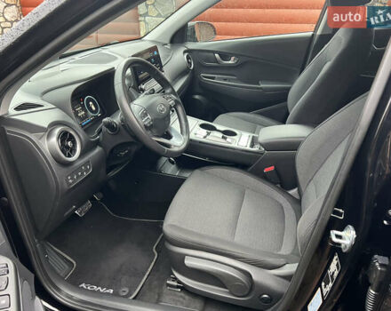 Черный Хендай Kona, объемом двигателя 0 л и пробегом 68 тыс. км за 18500 $, фото 12 на Automoto.ua