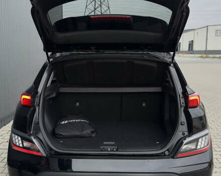 Черный Хендай Kona, объемом двигателя 0 л и пробегом 134 тыс. км за 20999 $, фото 26 на Automoto.ua