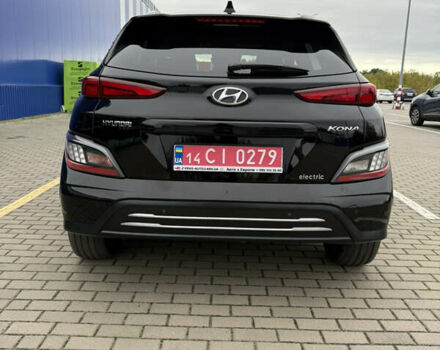 Черный Хендай Kona, объемом двигателя 0 л и пробегом 156 тыс. км за 19800 $, фото 4 на Automoto.ua