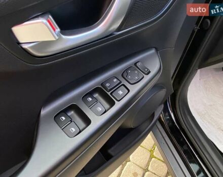 Чорний Хендай Kona, об'ємом двигуна 0 л та пробігом 5 тис. км за 21000 $, фото 12 на Automoto.ua