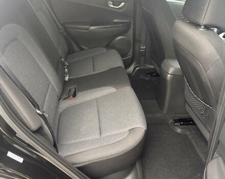 Черный Хендай Kona, объемом двигателя 0 л и пробегом 42 тыс. км за 18500 $, фото 47 на Automoto.ua