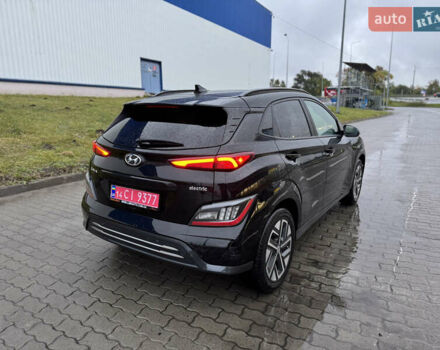 Черный Хендай Kona, объемом двигателя 0 л и пробегом 224 тыс. км за 15500 $, фото 3 на Automoto.ua