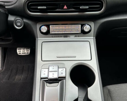 Чорний Хендай Kona, об'ємом двигуна 0 л та пробігом 54 тис. км за 16800 $, фото 10 на Automoto.ua