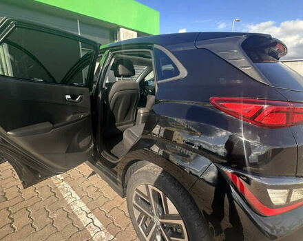 Черный Хендай Kona, объемом двигателя 0 л и пробегом 42 тыс. км за 18500 $, фото 24 на Automoto.ua
