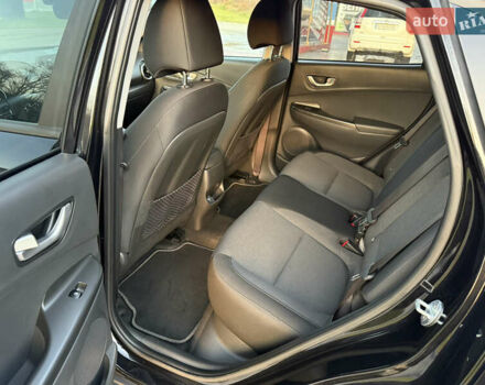 Черный Хендай Kona, объемом двигателя 0 л и пробегом 22 тыс. км за 16999 $, фото 18 на Automoto.ua