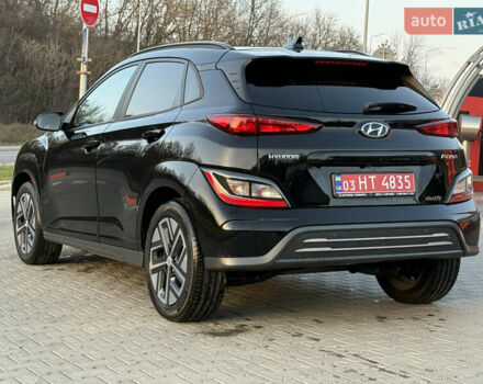 Черный Хендай Kona, объемом двигателя 0 л и пробегом 22 тыс. км за 16999 $, фото 5 на Automoto.ua