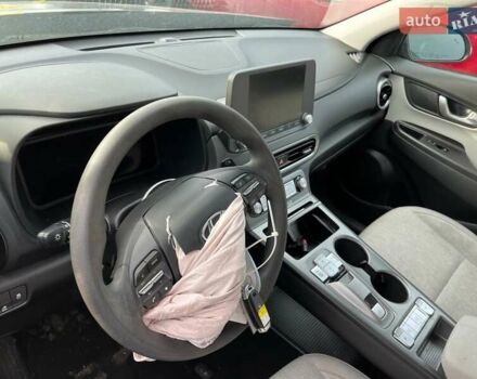 Чорний Хендай Kona, об'ємом двигуна 0 л та пробігом 66 тис. км за 11500 $, фото 12 на Automoto.ua