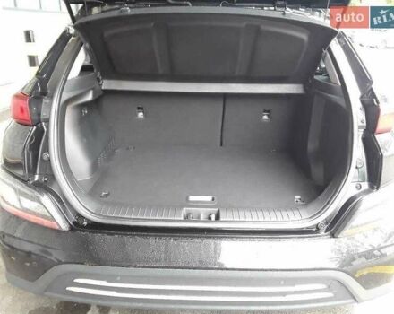 Черный Хендай Kona, объемом двигателя 0 л и пробегом 28 тыс. км за 16500 $, фото 9 на Automoto.ua