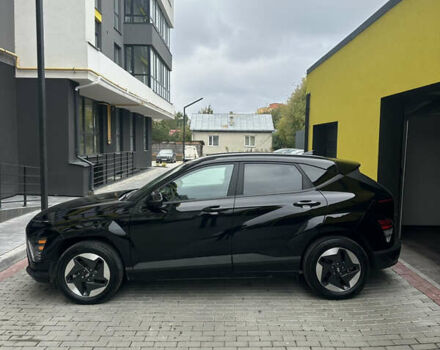 Черный Хендай Kona, объемом двигателя 0 л и пробегом 10 тыс. км за 23300 $, фото 2 на Automoto.ua