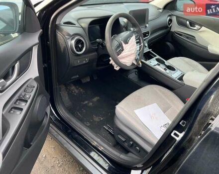 Чорний Хендай Kona, об'ємом двигуна 0 л та пробігом 66 тис. км за 11500 $, фото 8 на Automoto.ua