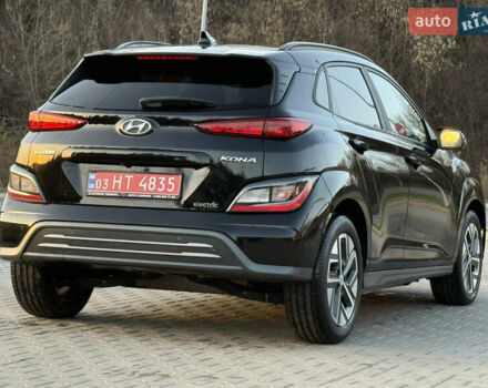 Черный Хендай Kona, объемом двигателя 0 л и пробегом 22 тыс. км за 16999 $, фото 1 на Automoto.ua