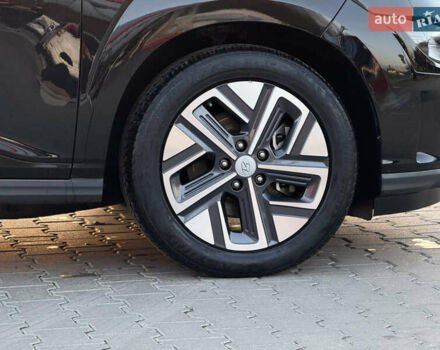 Черный Хендай Kona, объемом двигателя 0 л и пробегом 22 тыс. км за 16999 $, фото 10 на Automoto.ua