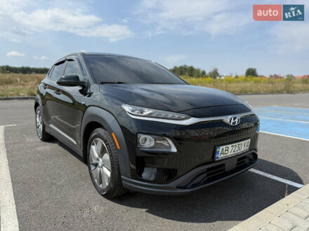Черный Хендай Kona, объемом двигателя 0 л и пробегом 85 тыс. км за 18200 $, фото 1 на Automoto.ua
