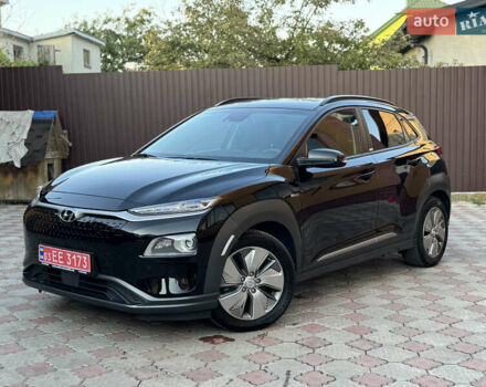 Черный Хендай Kona, объемом двигателя 0 л и пробегом 70 тыс. км за 16499 $, фото 1 на Automoto.ua