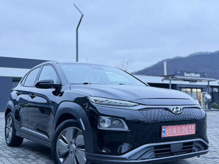 Черный Хендай Kona, объемом двигателя 0 л и пробегом 100 тыс. км за 17999 $, фото 1 на Automoto.ua