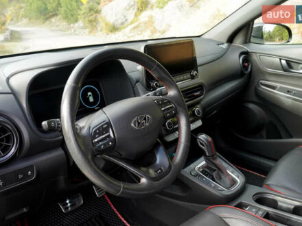 Черный Хендай Kona, объемом двигателя 0 л и пробегом 68 тыс. км за 21000 $, фото 1 на Automoto.ua