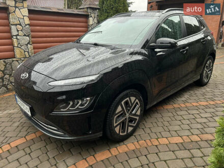 Черный Хендай Kona, объемом двигателя 0 л и пробегом 68 тыс. км за 18500 $, фото 1 на Automoto.ua