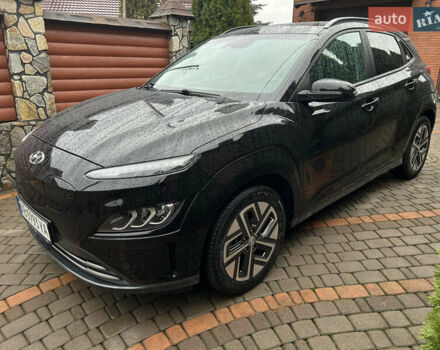 Чорний Хендай Kona, об'ємом двигуна 0 л та пробігом 68 тис. км за 18500 $, фото 1 на Automoto.ua