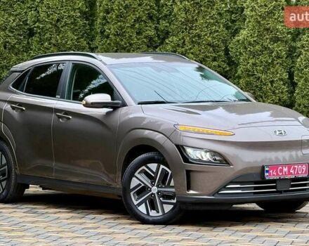 Коричневый Хендай Kona, объемом двигателя 0 л и пробегом 46 тыс. км за 17700 $, фото 2 на Automoto.ua