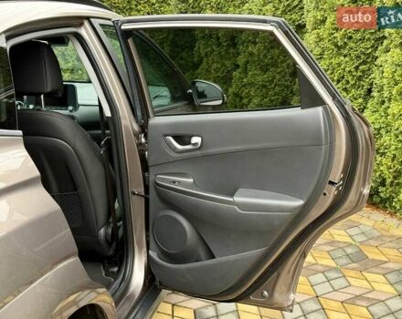 Коричневый Хендай Kona, объемом двигателя 0 л и пробегом 46 тыс. км за 17700 $, фото 24 на Automoto.ua