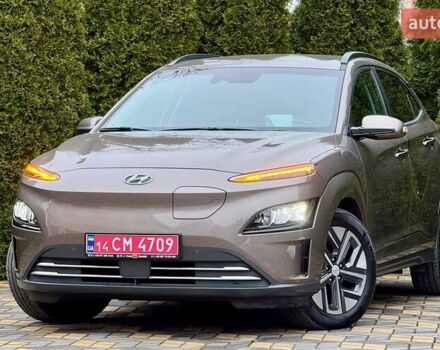 Коричневый Хендай Kona, объемом двигателя 0 л и пробегом 46 тыс. км за 17700 $, фото 3 на Automoto.ua