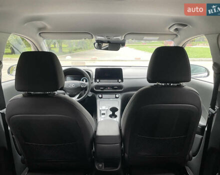 Коричневый Хендай Kona, объемом двигателя 0 л и пробегом 58 тыс. км за 18490 $, фото 37 на Automoto.ua