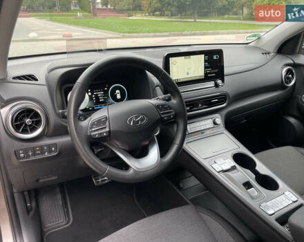 Коричневый Хендай Kona, объемом двигателя 0 л и пробегом 58 тыс. км за 18490 $, фото 16 на Automoto.ua