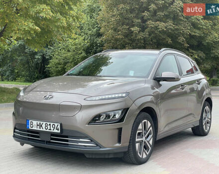 Коричневый Хендай Kona, объемом двигателя 0 л и пробегом 58 тыс. км за 18490 $, фото 2 на Automoto.ua