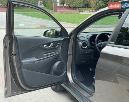 Коричневый Хендай Kona, объемом двигателя 0 л и пробегом 58 тыс. км за 18490 $, фото 11 на Automoto.ua