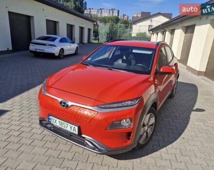 Красный Хендай Kona, объемом двигателя 0 л и пробегом 125 тыс. км за 16399 $, фото 7 на Automoto.ua