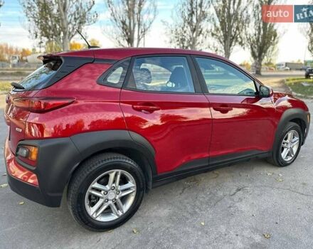 Красный Хендай Kona, объемом двигателя 2 л и пробегом 179 тыс. км за 13500 $, фото 4 на Automoto.ua