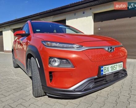 Красный Хендай Kona, объемом двигателя 0 л и пробегом 125 тыс. км за 16399 $, фото 12 на Automoto.ua